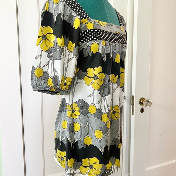 Target Xhilaration, Size Medium Women’s Blouse - Picture 3 of 7